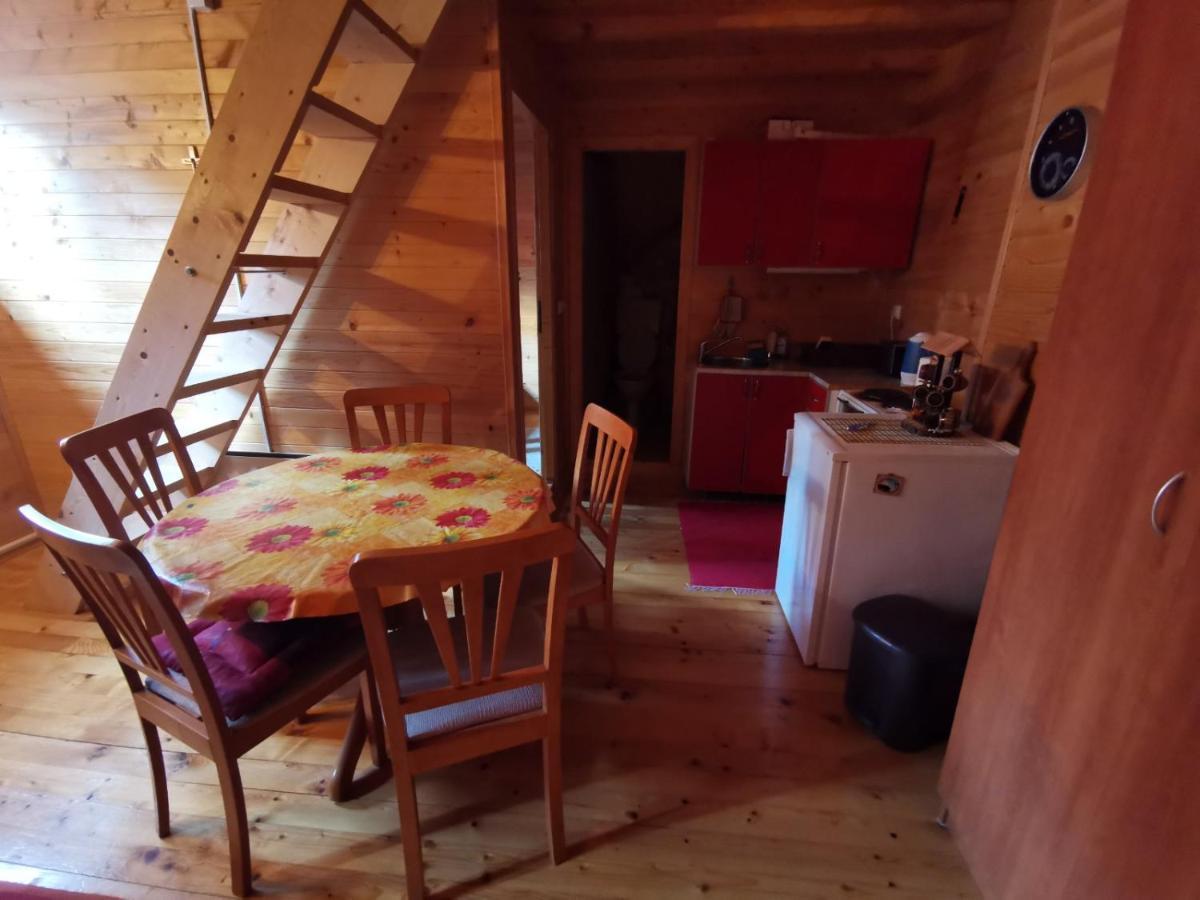 Apartman Bugar Mitrovac Εξωτερικό φωτογραφία